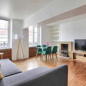 3 Bedrooms Le Marais Beauregard Apartment