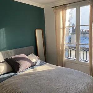 Marais Apartment